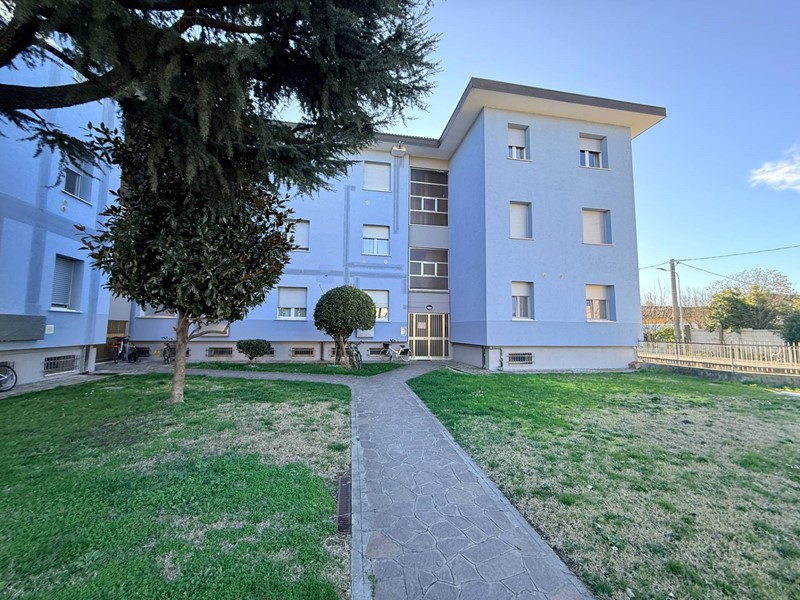 Trilocale in Vendita a Poggio Rusco, 85'000&euro;, 77 m²