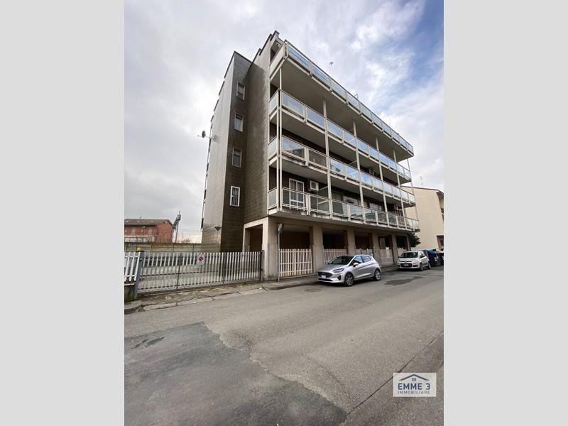 Appartamento in Vendita a Alessandria, 115'000&euro;, 106 m²