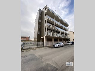 Appartamento in Vendita a Alessandria, 115'000&euro;, 106 m²