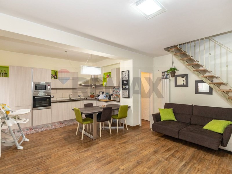 Quadrilocale in Vendita a Mascalucia, 166'000&euro;, 104 m²