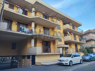 Attico in Vendita a Aci Catena, 115'000&euro;, 110 m²