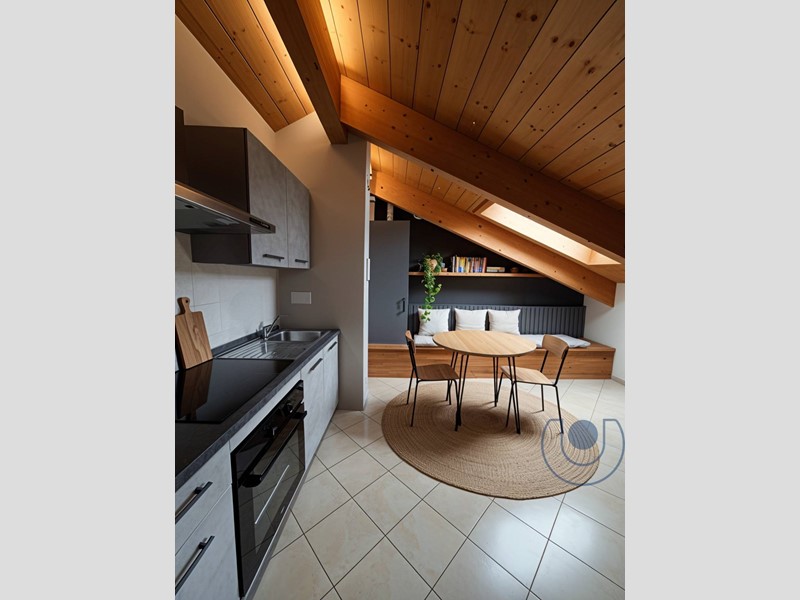 Attico in Vendita a Moncalieri, 113'000&euro;, 70 m²