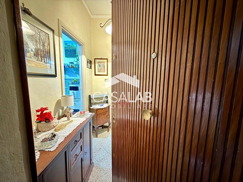 Trilocale in Vendita a Palermo, 75'000&euro;, 86 m²