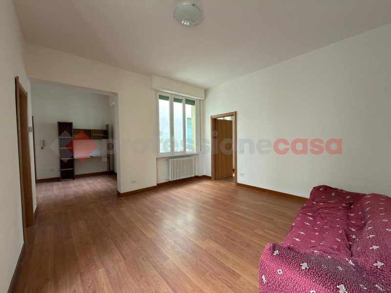 Trilocale in Vendita a Arezzo, 195'000&euro;, 70 m²