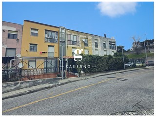 Quadrilocale in Vendita a Salerno, 110'000&euro;, 111 m²