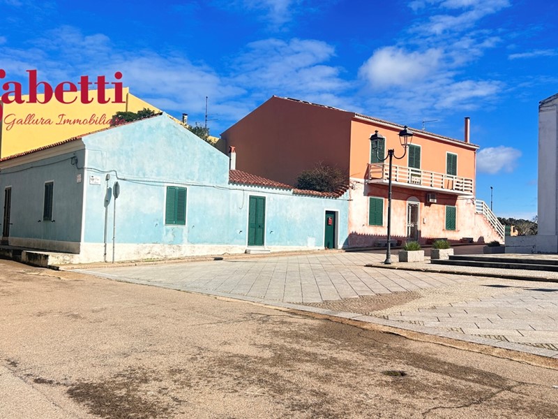 Quadrilocale in Vendita a Santa Teresa Gallura, 160'000&euro;, 54 m², arredato