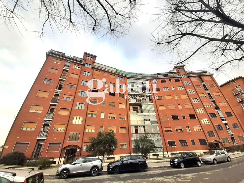 Quadrilocale in Vendita a Torino, 135'000&euro;, 100 m²