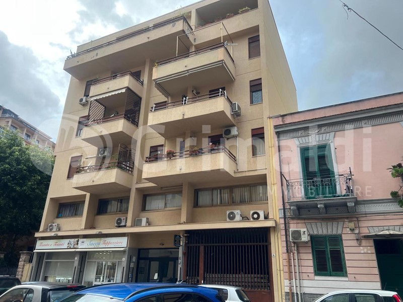 Quadrilocale in Vendita a Palermo, 250'000&euro;, 120 m²