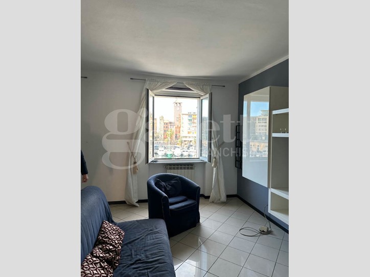 Quadrilocale in Affitto a Savona, 1'000&euro;, 86 m², arredato