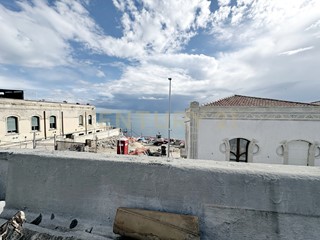 Appartamento in Vendita a Siracusa, 400'000&euro;, 149 m²
