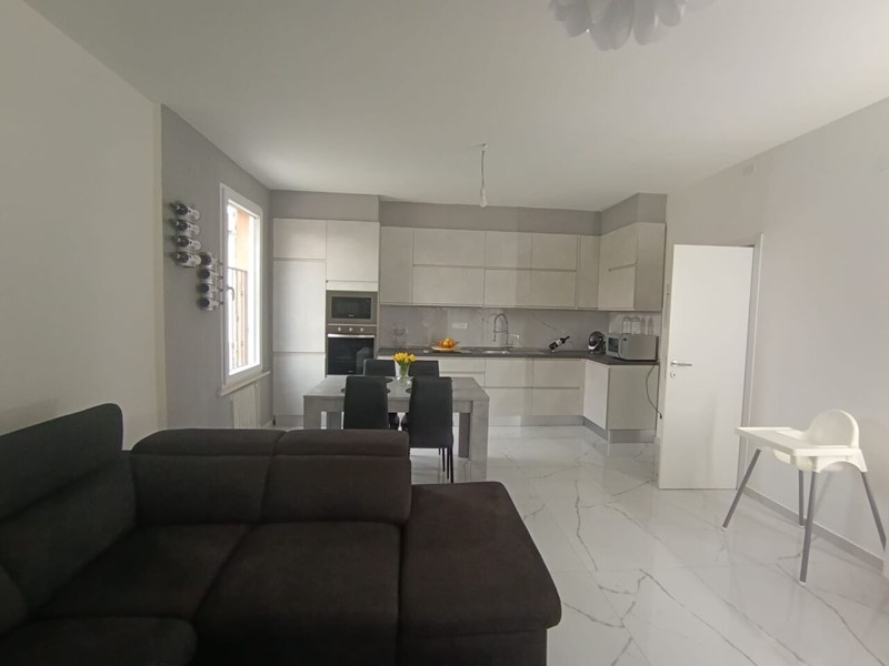 Appartamento in Vendita a Fornovo di Taro, 165'000&euro;, 140 m²