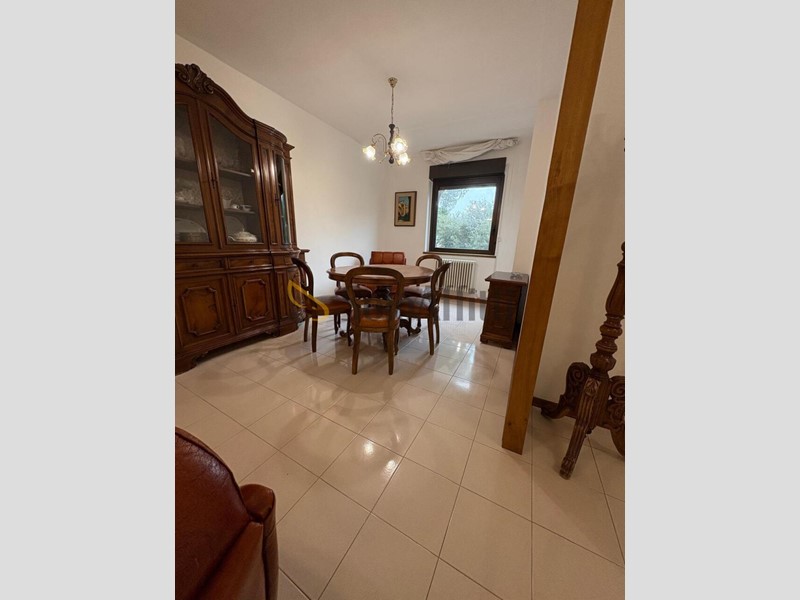 Quadrilocale in Affitto a Siena, zona Fuori Porta Camollia, 1'000&euro;, 100 m², arredato