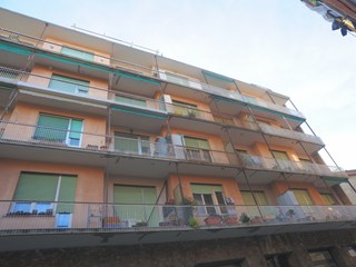 Bilocale in Vendita a Genova, zona Sestri Ponente , 84'000&euro;, 67 m², arredato