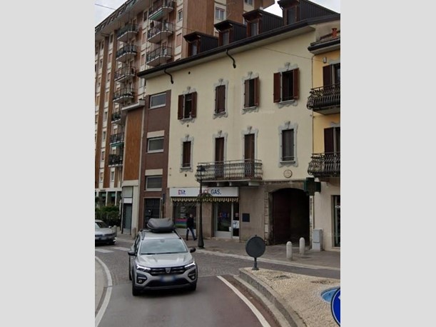 Trilocale in Vendita a Bollate, 126'000&euro;, 99 m²