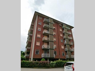 Appartamento in Vendita a Novi Ligure, 65'625&euro;, 134 m², con Box