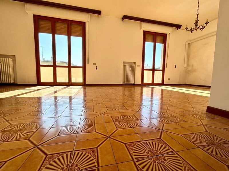 Appartamento in Vendita a Empoli, 238'000&euro;, 96 m², con Box