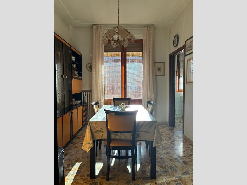 Trilocale in Vendita a Poggibonsi, 150'000&euro;, 81 m²