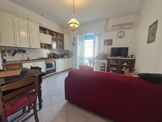 Quadrilocale in Vendita a Campiglia Marittima, zona Venturina Terme, 149'000&euro;, 65 m², arredato