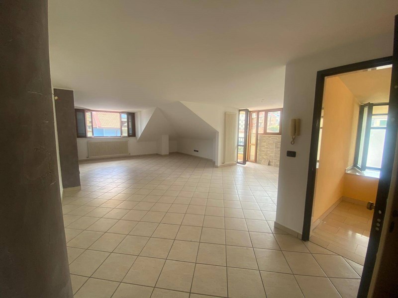 Appartamento in Vendita a San Benedetto del Tronto, 240'000&euro;, 135 m²