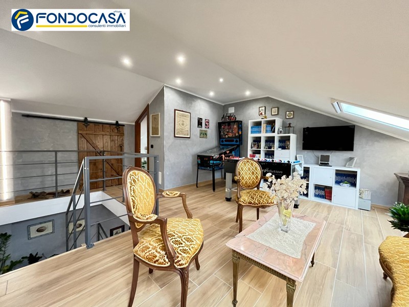 Appartamento in Vendita a Albisola Superiore, 398'000&euro;, 160 m²