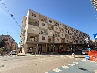 Trilocale in Vendita a Siracusa, 68'000&euro;, 107 m²