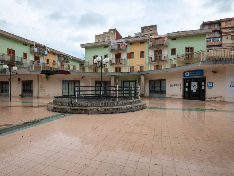 Appartamento in Vendita a Lentini, 190'000&euro;, 321 m²