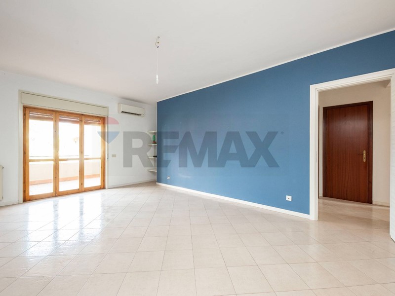 Appartamento in Vendita a Aci Castello, 118'000&euro;, 89 m²