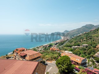 Trilocale in Vendita a Letojanni, 145'000&euro;, 75 m²