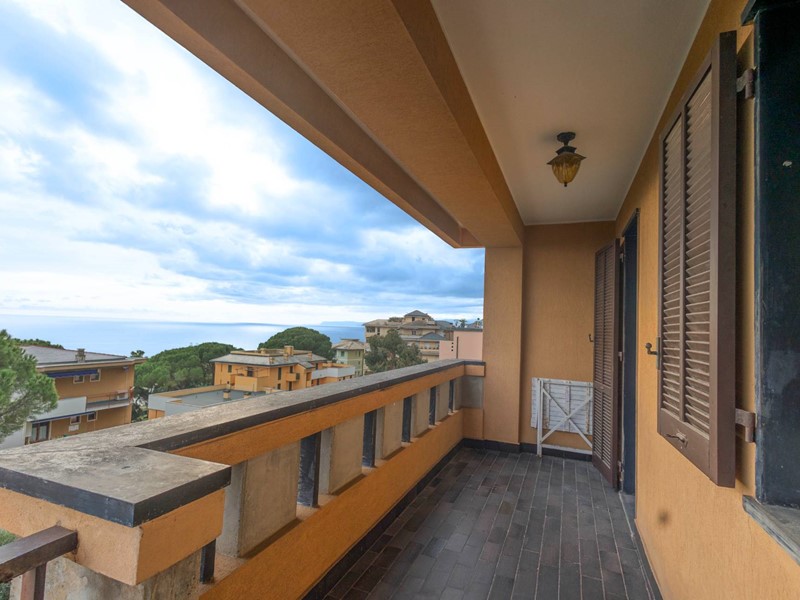 Quadrilocale in Vendita a Arenzano, 385'000&euro;, 107 m²