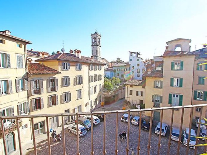 Trilocale in Vendita a Bergamo, 700'000&euro;, 193 m²