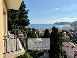 Trilocale in Vendita a Alassio, 480'000&euro;, 64 m²