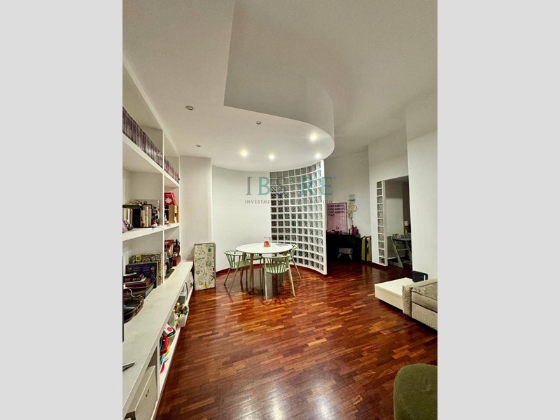 Bilocale in Vendita a Roma, 340'000&euro;, 90 m²