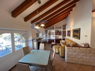 Trilocale in Affitto a Como, 1'350&euro;, 80 m²