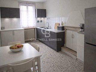 Appartamento in Vendita a Urbania, 58'000&euro;, 135 m²