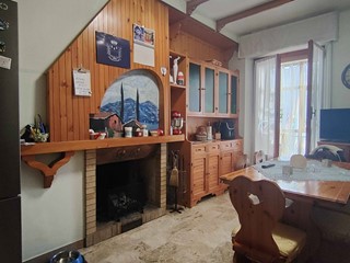 Appartamento in Vendita a Acquaviva Picena, 100'000&euro;, 111 m²