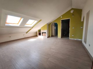 Attico in Vendita a Spoltore, 85'000&euro;, 85 m²