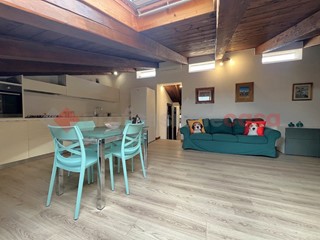 Trilocale in Affitto a Verona, 1'200&euro;, 75 m², arredato