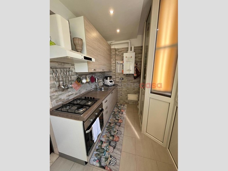 Trilocale in Vendita a Bari, 140'000&euro;, 63 m²