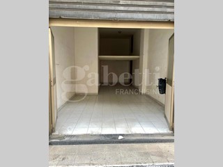 Quadrilocale in Vendita a Barletta, 290'000&euro;, 120 m², con Box