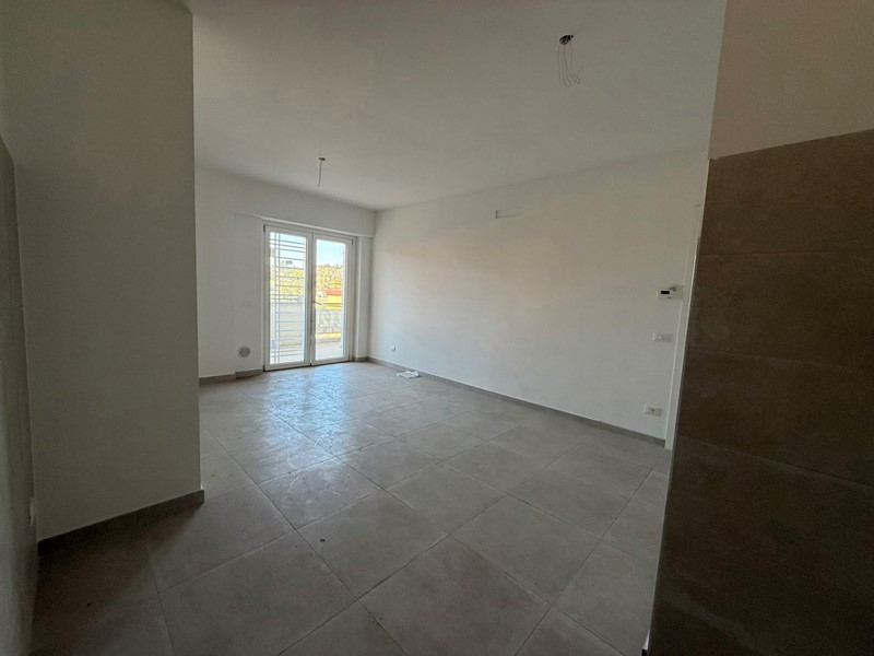 Trilocale in Vendita a Velletri, 178'000&euro;, 68 m²