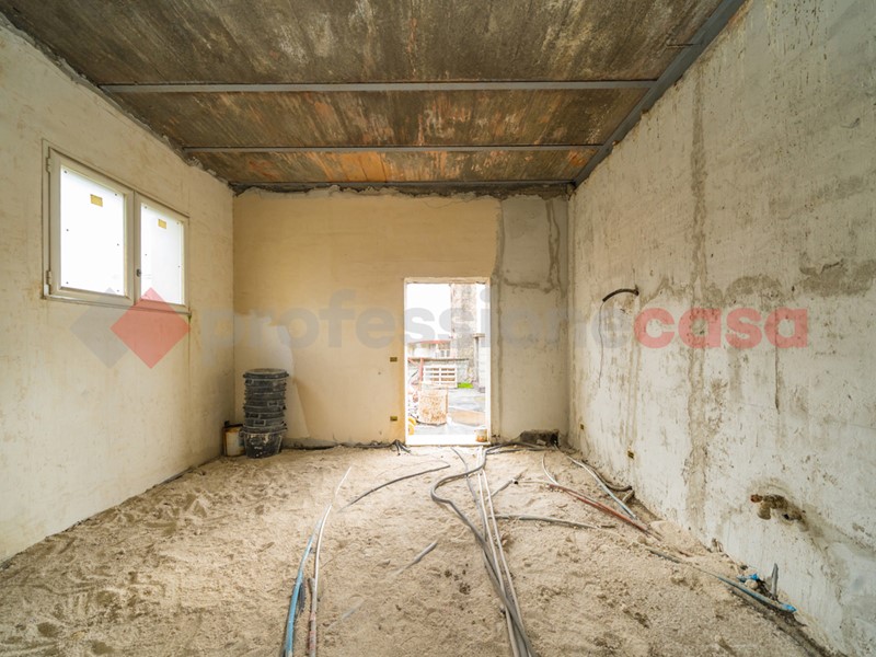 Appartamento in Vendita a Acerra, 79'000&euro;, 140 m²