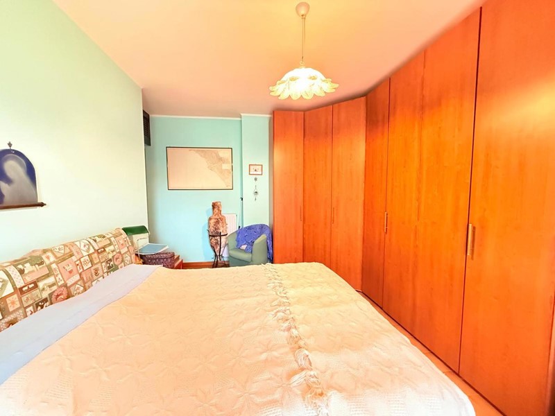 Bilocale in Vendita a Roma, 155'000&euro;, 74 m²