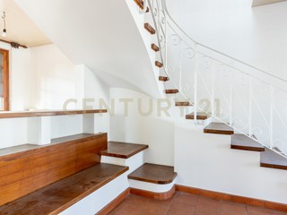 Appartamento in Vendita a Montecatini Terme, 170'000&euro;, 180 m²