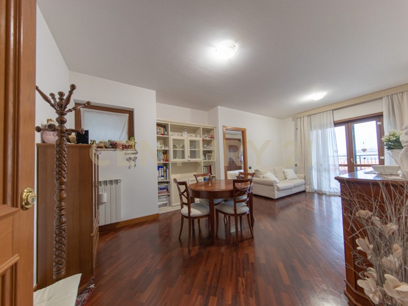 Appartamento in Vendita a Fiumicino, 197'000&euro;, 61 m², con Box