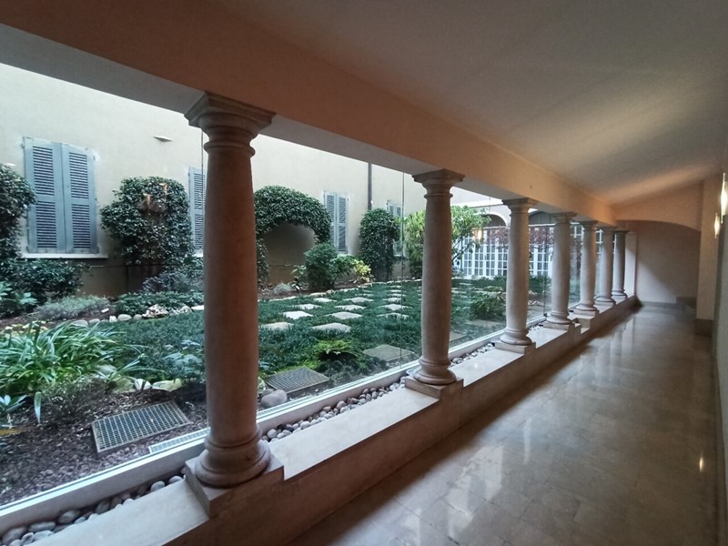 Bilocale in Affitto a Brescia, 1'200&euro;, 80 m², arredato, con Box