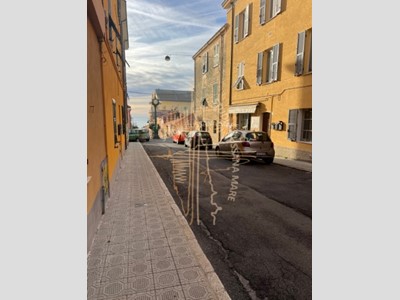 Trilocale in Vendita a Sanremo, zona Bussana, 229'000&euro;, 50 m², arredato