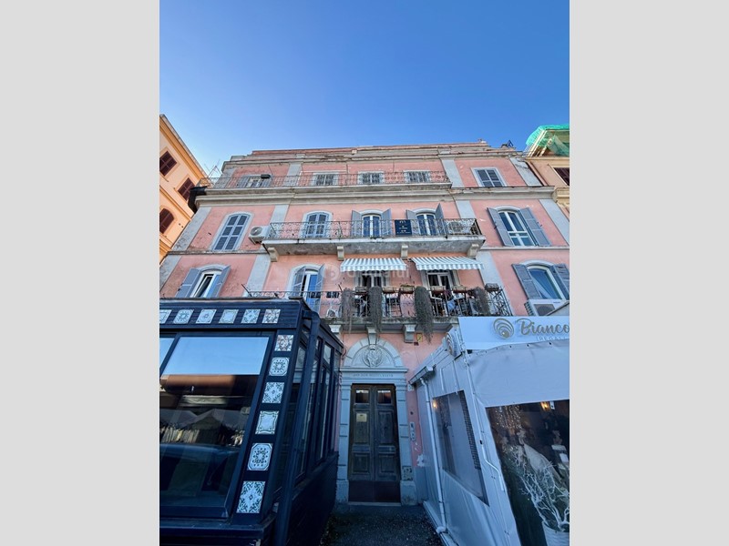 Trilocale in Vendita a Anzio, zona Centro, 460'000&euro;, 100 m², arredato