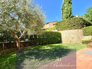 Quadrilocale in Vendita a Impruneta, zona Tavarnuzze, 550'000&euro;, 150 m², con Box