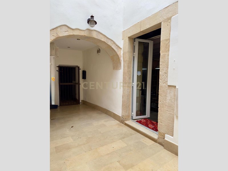 Quadrilocale in Vendita a Siracusa, 260'000&euro;, 114 m², arredato