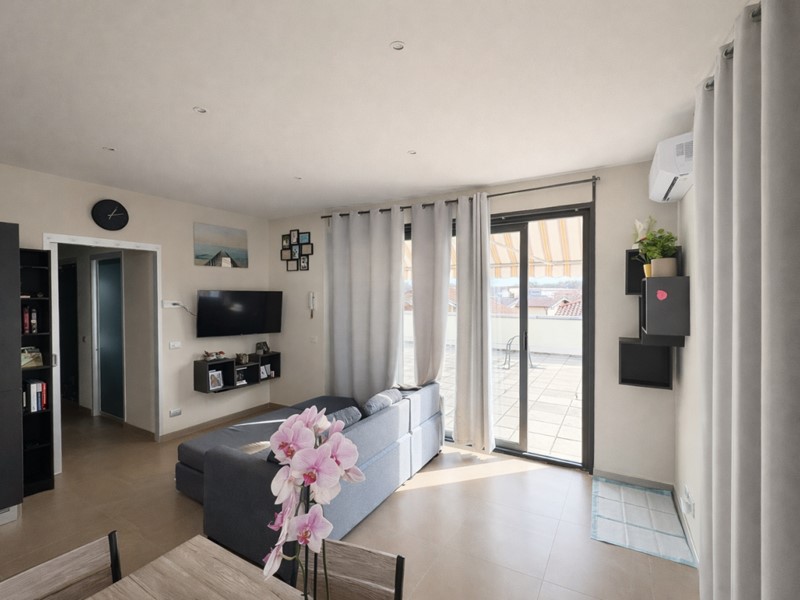 Trilocale in Vendita a Briga Novarese, 159'000&euro;, 101 m², arredato